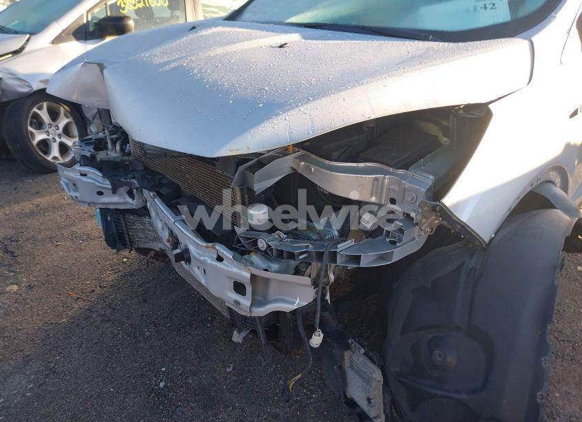 Photo 6 of 2013 Ford Escape SE (VIN 1FMCU9G96DUC98042)