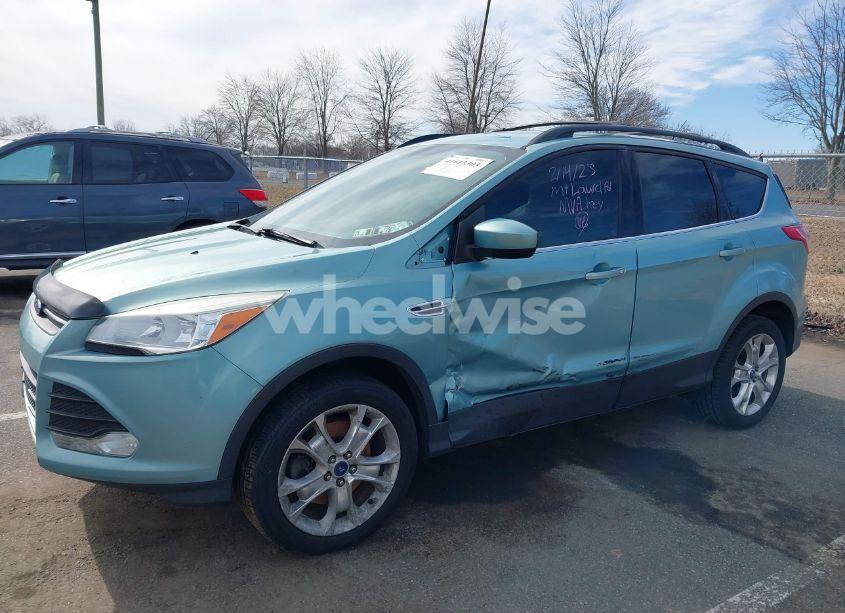 Photo 6 of 2013 Ford Escape SE (VIN 1FMCU9G96DUD33369)