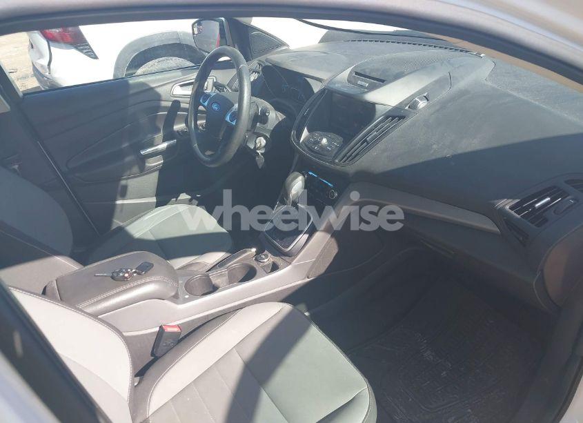 Photo 5 of 2014 Ford Escape SE (VIN 1FMCU9G96EUB30984)