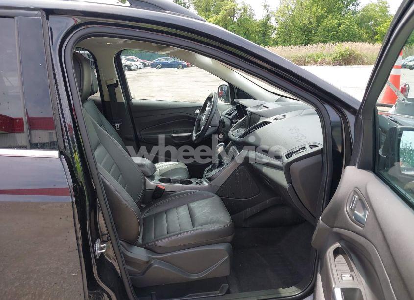 Photo 5 of 2014 Ford Escape SE (VIN 1FMCU9G96EUB37871)