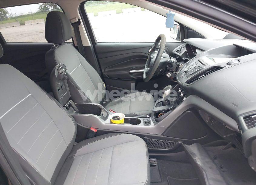 Photo 5 of 2014 Ford Escape SE (VIN 1FMCU9G96EUD61299)