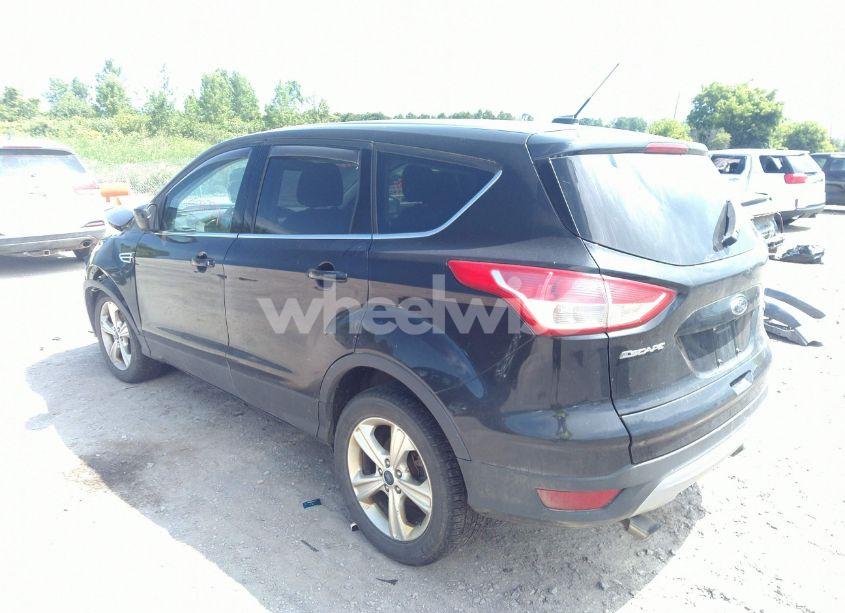 Photo 3 of 2015 Ford Escape SE (VIN 1FMCU9G96FUA10054)