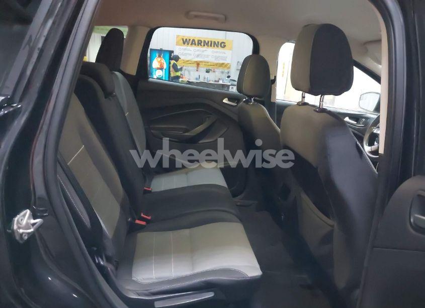 Photo 8 of 2015 Ford Escape SE (VIN 1FMCU9G96FUA10071)