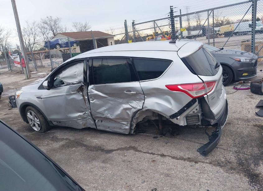 Photo 15 of 2015 Ford Escape SE (VIN 1FMCU9G96FUB18366)