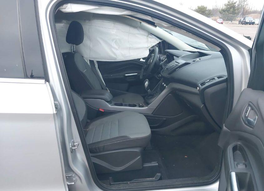 Photo 5 of 2015 Ford Escape SE (VIN 1FMCU9G96FUB18366)