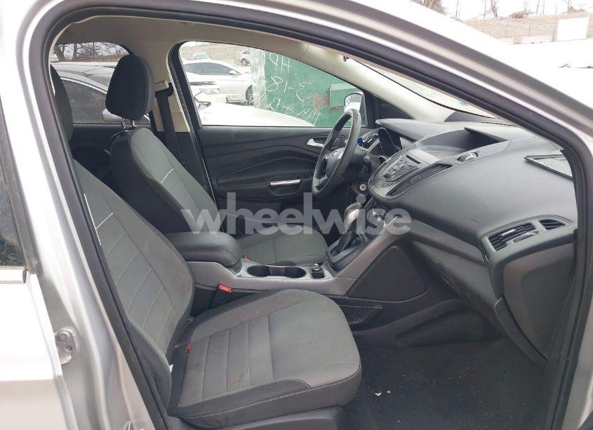 Photo 5 of 2015 Ford Escape SE (VIN 1FMCU9G96FUB73934)