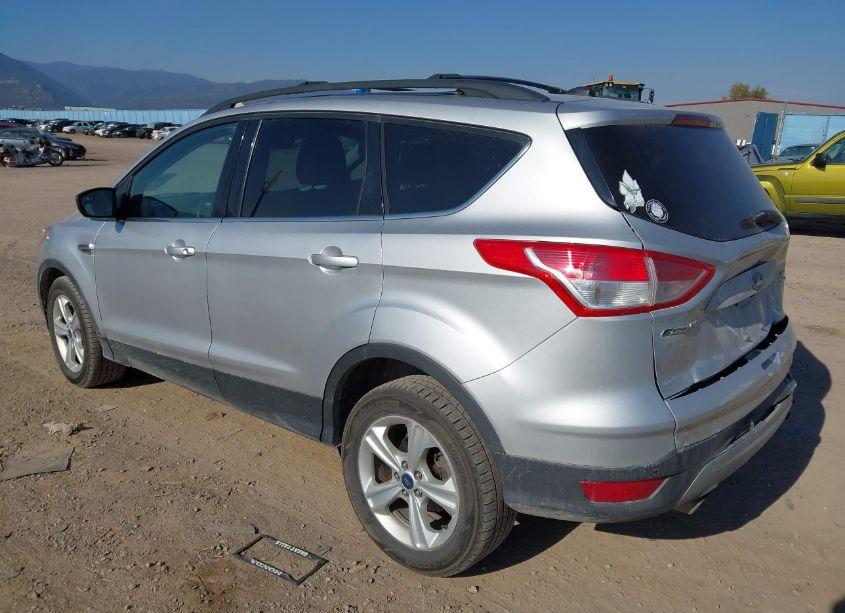 Photo 3 of 2015 Ford Escape SE (VIN 1FMCU9G96FUC05796)