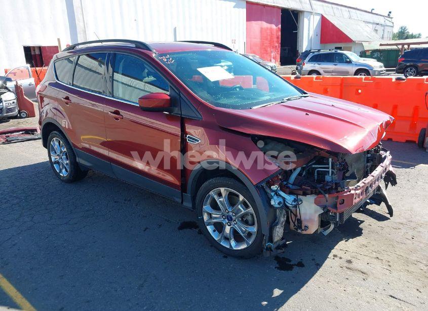 2015 Ford Escape SE (VIN 1FMCU9G96FUC47871) main photo