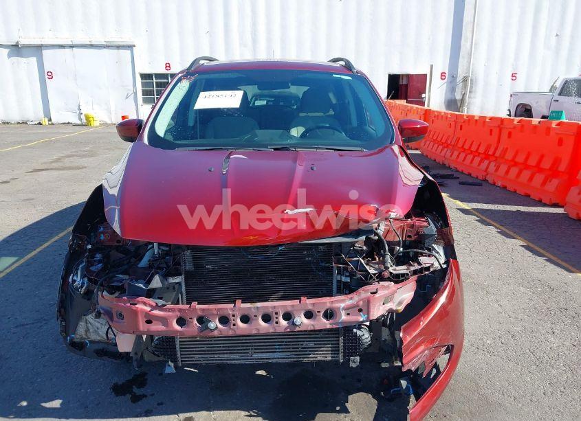 Photo 13 of 2015 Ford Escape SE (VIN 1FMCU9G96FUC47871)