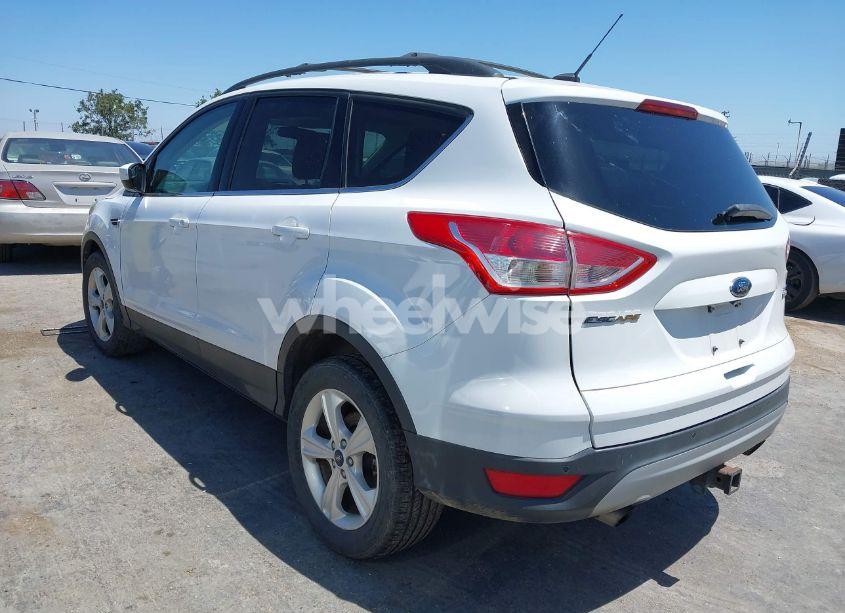 Photo 3 of 2015 Ford Escape SE (VIN 1FMCU9G96FUC64010)