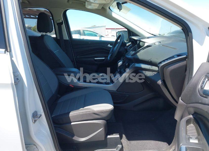 Photo 5 of 2015 Ford Escape SE (VIN 1FMCU9G96FUC64010)