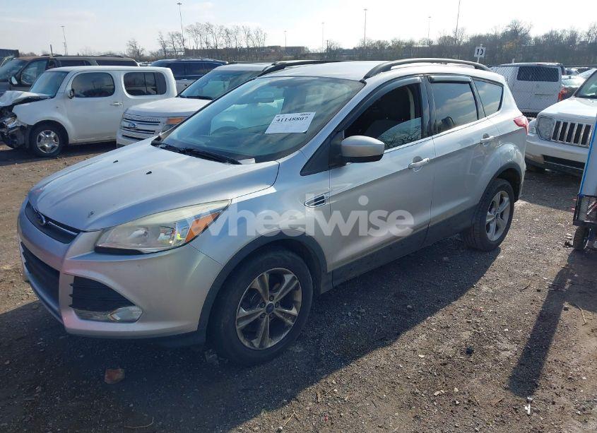 Photo 2 of 2015 Ford Escape SE (VIN 1FMCU9G96FUC67425)