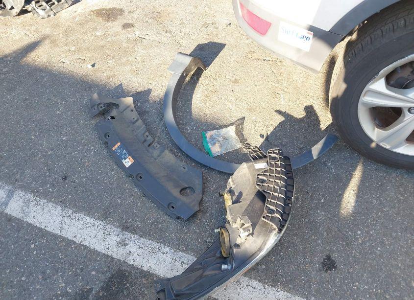 Photo 12 of 2016 Ford Escape SE (VIN 1FMCU9G96GUC32563)