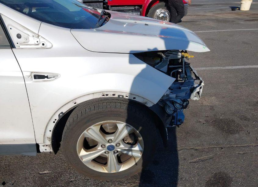 Photo 6 of 2016 Ford Escape SE (VIN 1FMCU9G96GUC32563)