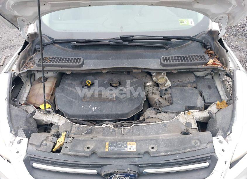 Photo 10 of 2016 Ford Escape SE (VIN 1FMCU9G96GUC83092)