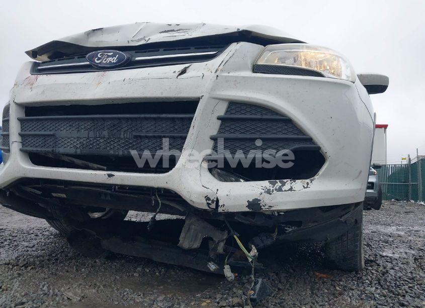 Photo 6 of 2016 Ford Escape SE (VIN 1FMCU9G96GUC83092)