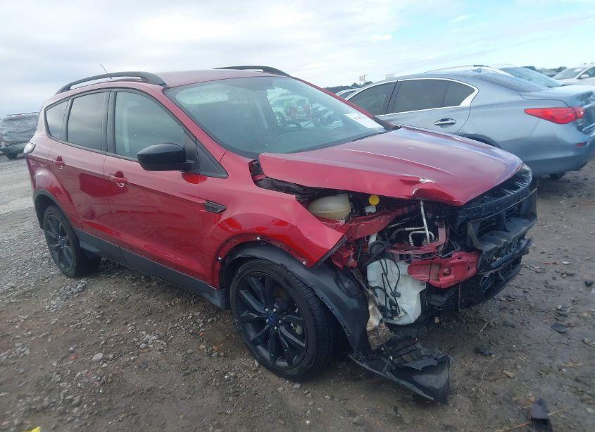 2017 Ford Escape SE (VIN 1FMCU9G96HUB60538) main photo