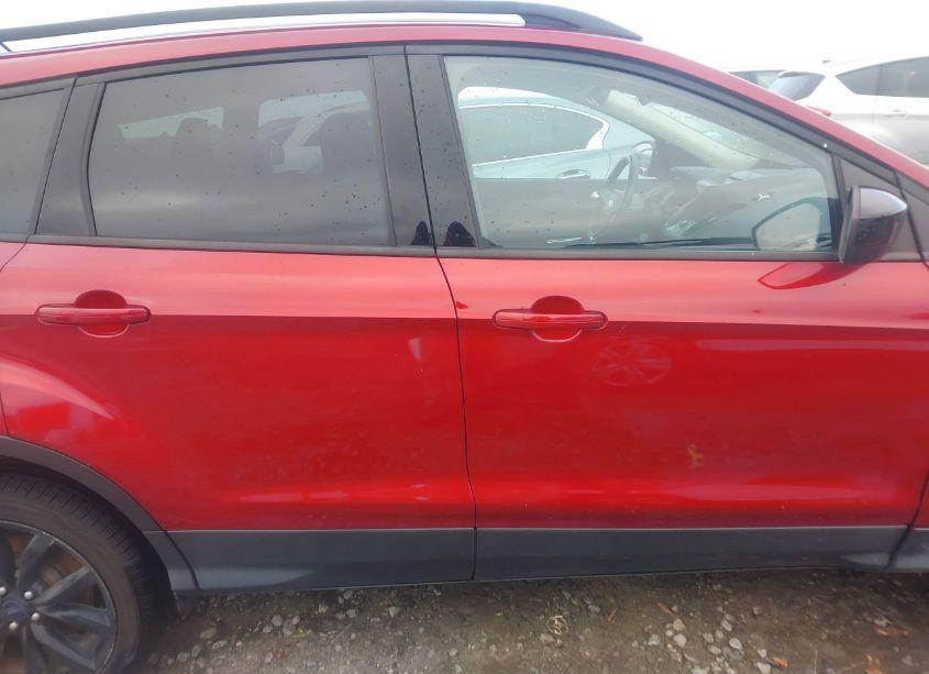 Photo 14 of 2017 Ford Escape SE (VIN 1FMCU9G96HUB60538)