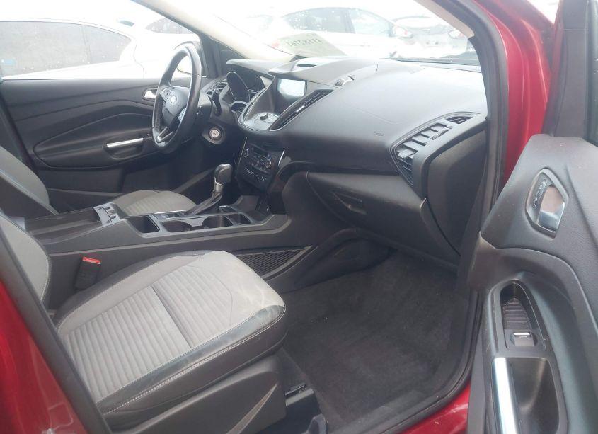 Photo 5 of 2017 Ford Escape SE (VIN 1FMCU9G96HUB60538)