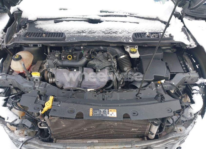 Photo 10 of 2017 Ford Escape SE (VIN 1FMCU9G96HUB85164)