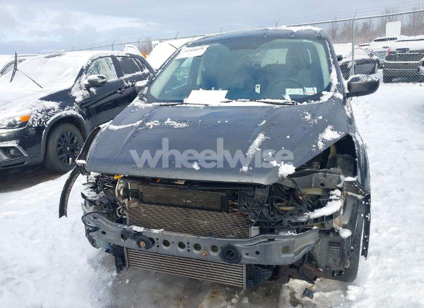 Photo 13 of 2017 Ford Escape SE (VIN 1FMCU9G96HUB85164)