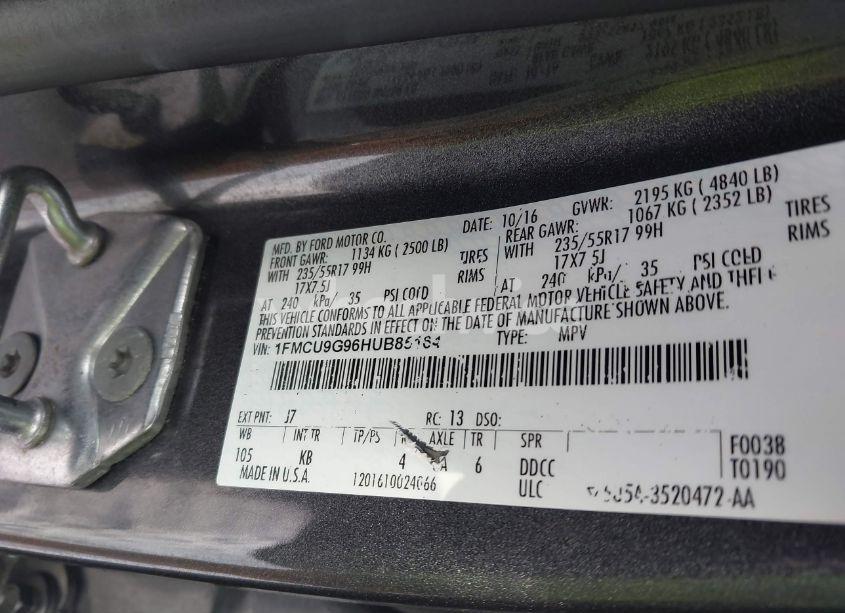 Photo 9 of 2017 Ford Escape SE (VIN 1FMCU9G96HUB85164)