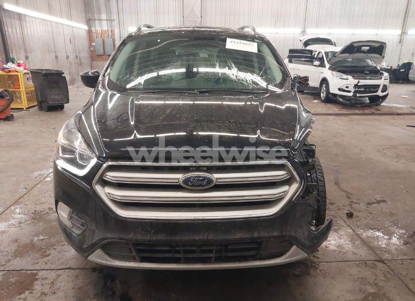 Photo 13 of 2017 Ford Escape SE (VIN 1FMCU9G96HUC79819)