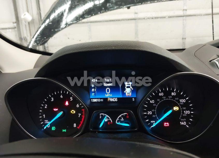 Photo 7 of 2017 Ford Escape SE (VIN 1FMCU9G96HUC79819)