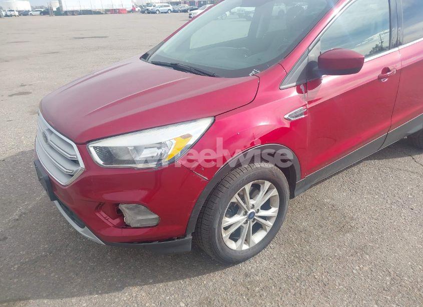 Photo 6 of 2019 Ford Escape SE (VIN 1FMCU9G96KUB07622)