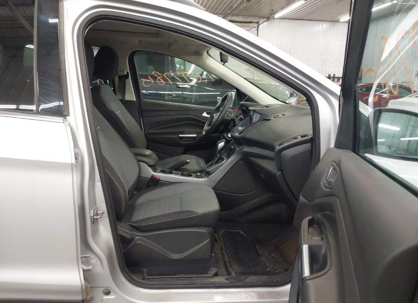 Photo 5 of 2013 Ford Escape SE (VIN 1FMCU9G97DUC03178)