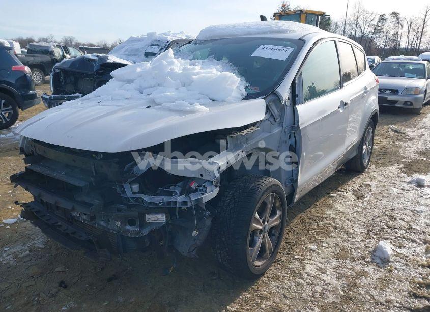 Photo 2 of 2013 Ford Escape SE (VIN 1FMCU9G97DUD22591)