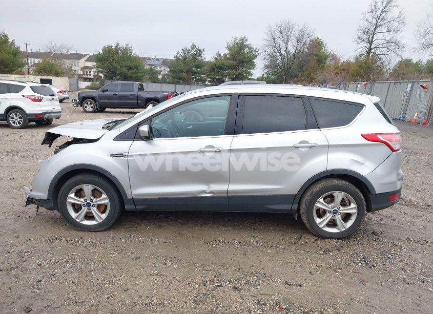 Photo 14 of 2015 Ford Escape SE (VIN 1FMCU9G97FUA10502)
