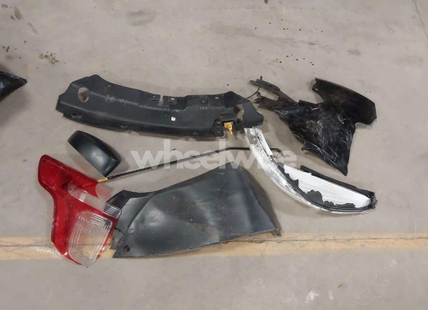 Photo 12 of 2015 Ford Escape SE (VIN 1FMCU9G97FUA21287)