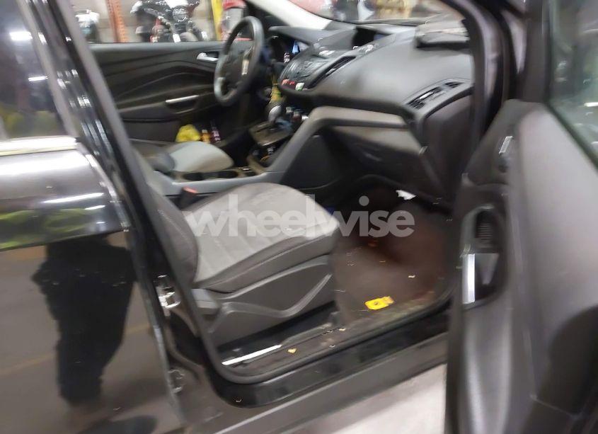 Photo 5 of 2015 Ford Escape SE (VIN 1FMCU9G97FUA21287)