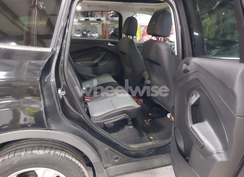 Photo 8 of 2015 Ford Escape SE (VIN 1FMCU9G97FUA21287)