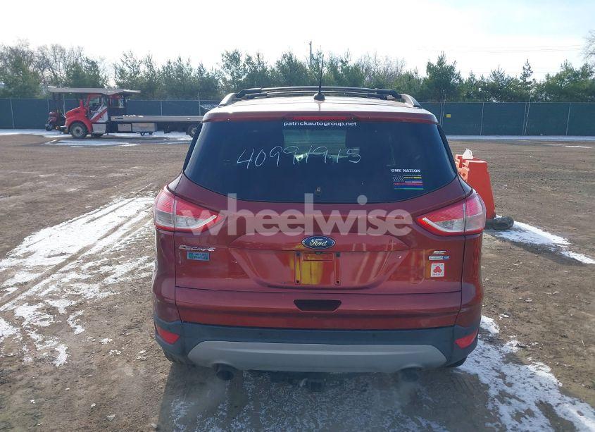 Photo 16 of 2015 Ford Escape SE (VIN 1FMCU9G97FUA94434)