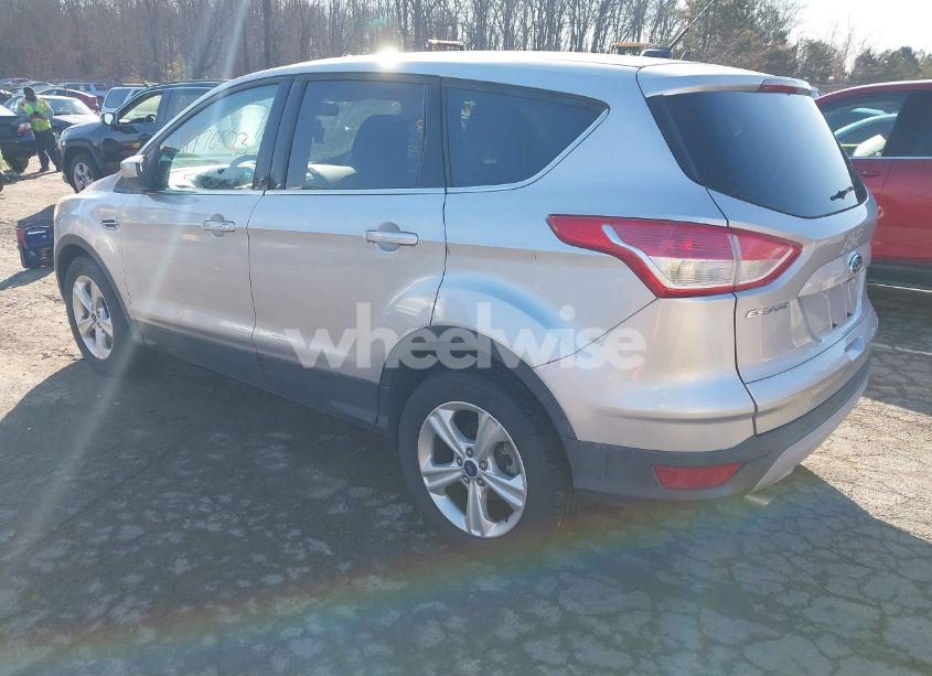 Photo 3 of 2015 Ford Escape SE (VIN 1FMCU9G97FUB22393)