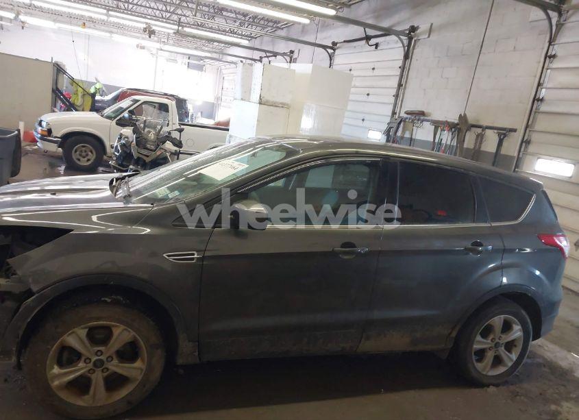 Photo 14 of 2015 Ford Escape SE (VIN 1FMCU9G97FUB37587)