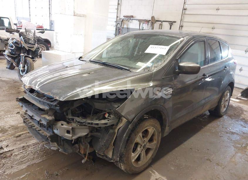 Photo 2 of 2015 Ford Escape SE (VIN 1FMCU9G97FUB37587)