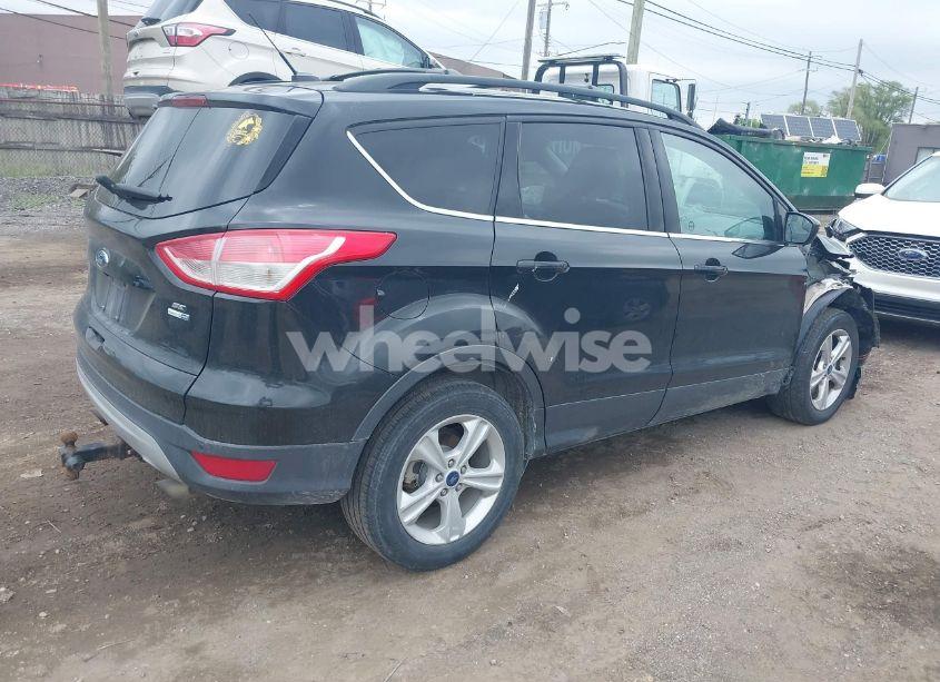 Photo 4 of 2015 Ford Escape SE (VIN 1FMCU9G97FUC16600)