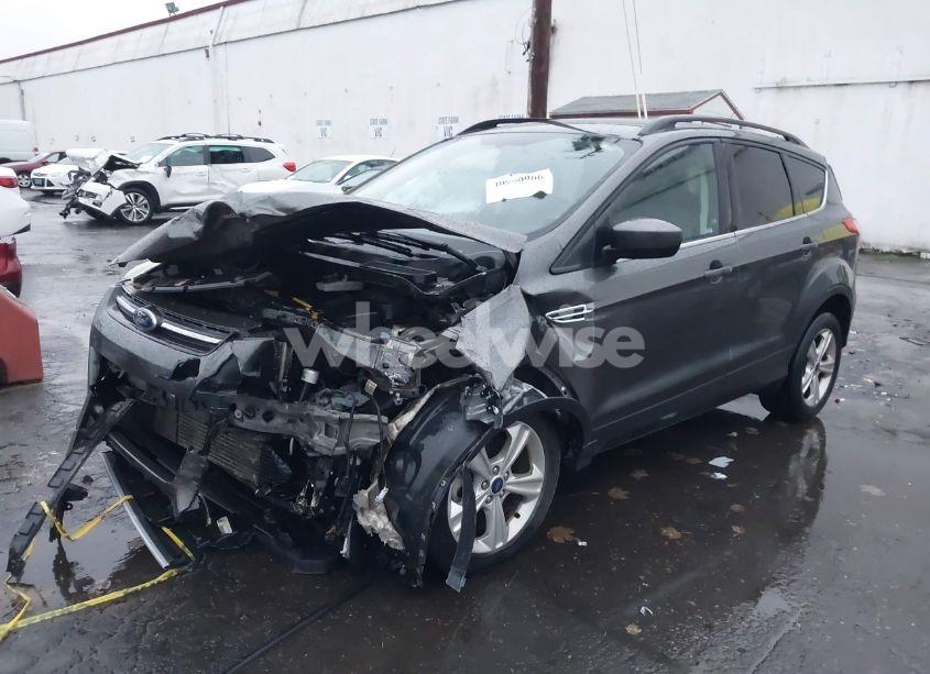 Photo 2 of 2016 Ford Escape SE (VIN 1FMCU9G97GUA22327)