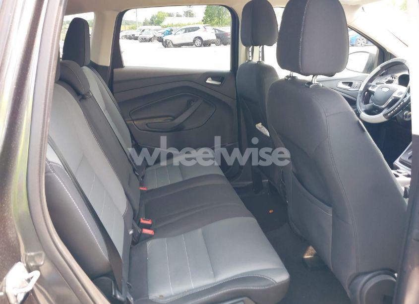 Photo 8 of 2016 Ford Escape SE (VIN 1FMCU9G97GUB85964)