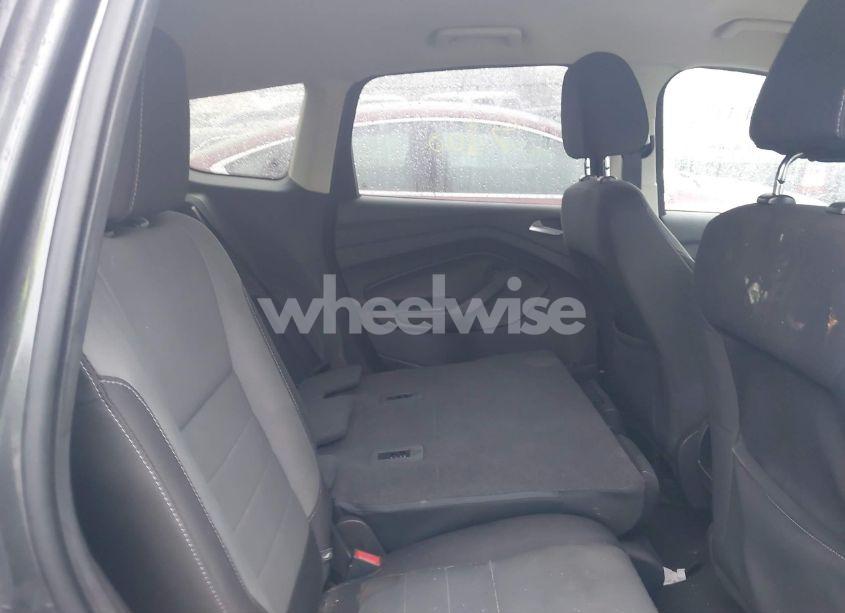 Photo 8 of 2016 Ford Escape SE (VIN 1FMCU9G97GUC12743)