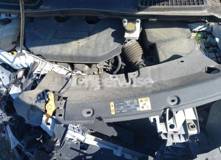 Photo 10 of 2016 Ford Escape SE (VIN 1FMCU9G97GUC50702)