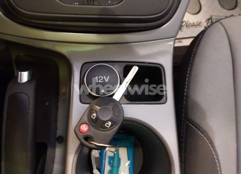 Photo 11 of 2016 Ford Escape SE (VIN 1FMCU9G97GUC76913)