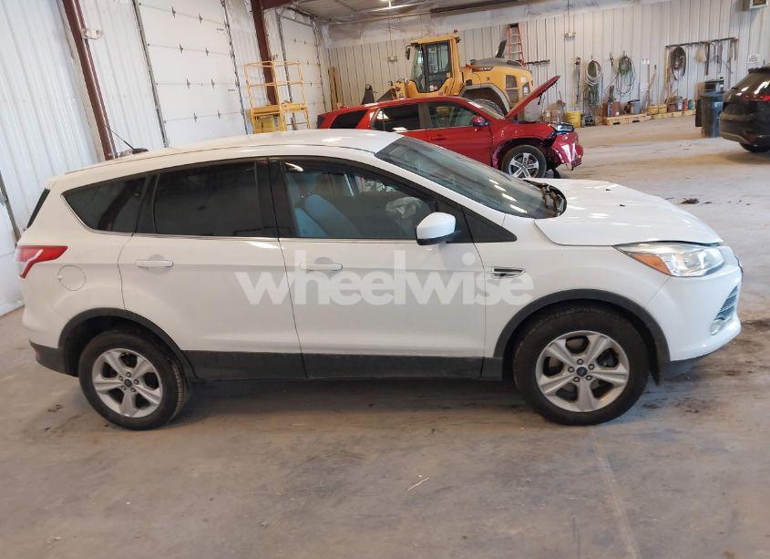 Photo 13 of 2016 Ford Escape SE (VIN 1FMCU9G97GUC76913)