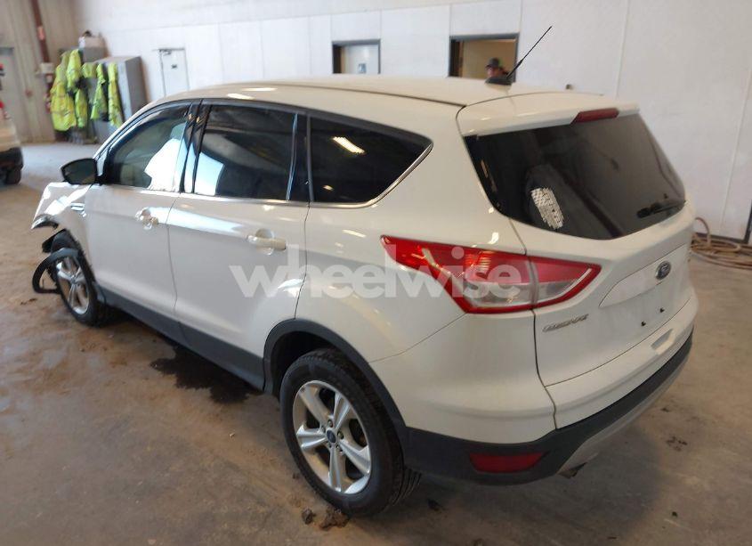 Photo 3 of 2016 Ford Escape SE (VIN 1FMCU9G97GUC76913)