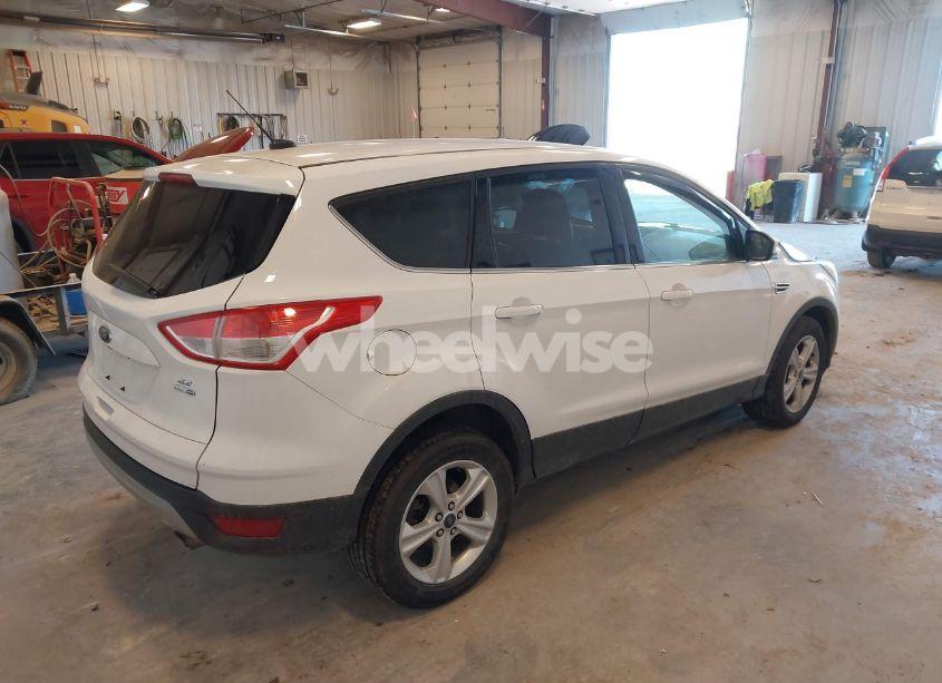 Photo 4 of 2016 Ford Escape SE (VIN 1FMCU9G97GUC76913)