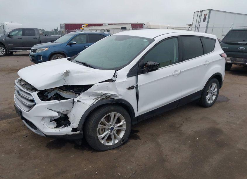 Photo 2 of 2017 Ford Escape SE (VIN 1FMCU9G97HUB89580)