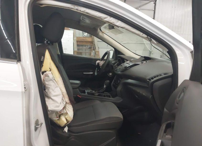 Photo 5 of 2017 Ford Escape SE (VIN 1FMCU9G97HUC01761)